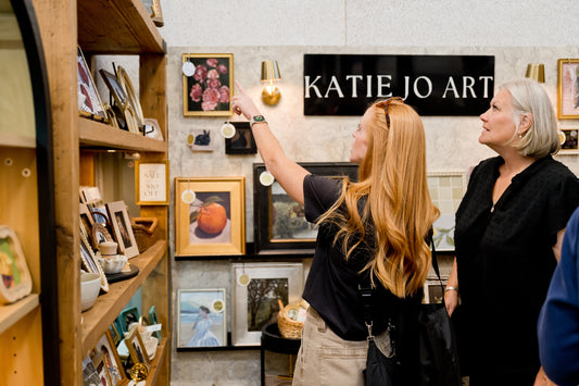From Market Booths to a Nationwide Art Brand